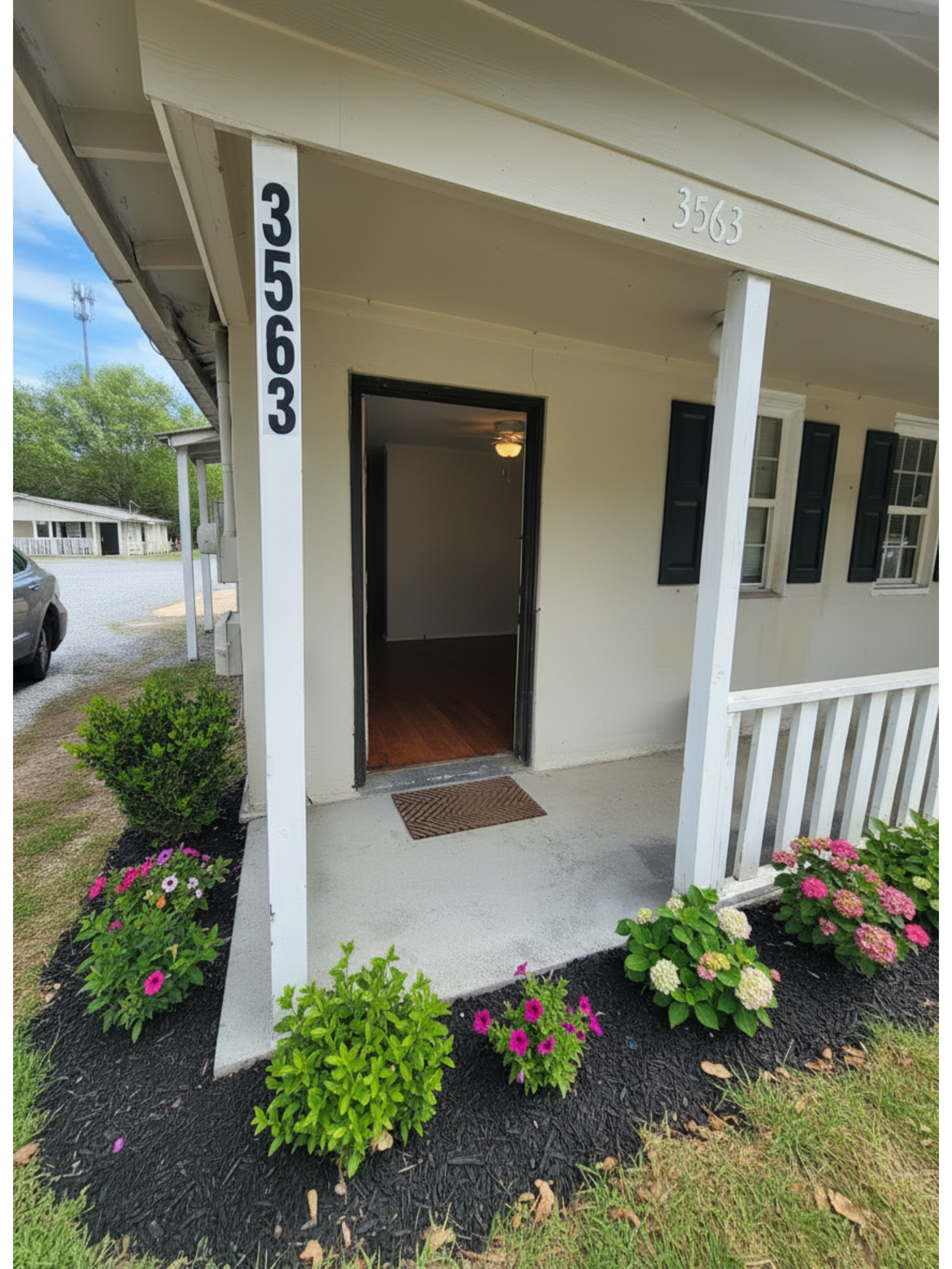 3561 Thorpe Street - 3563