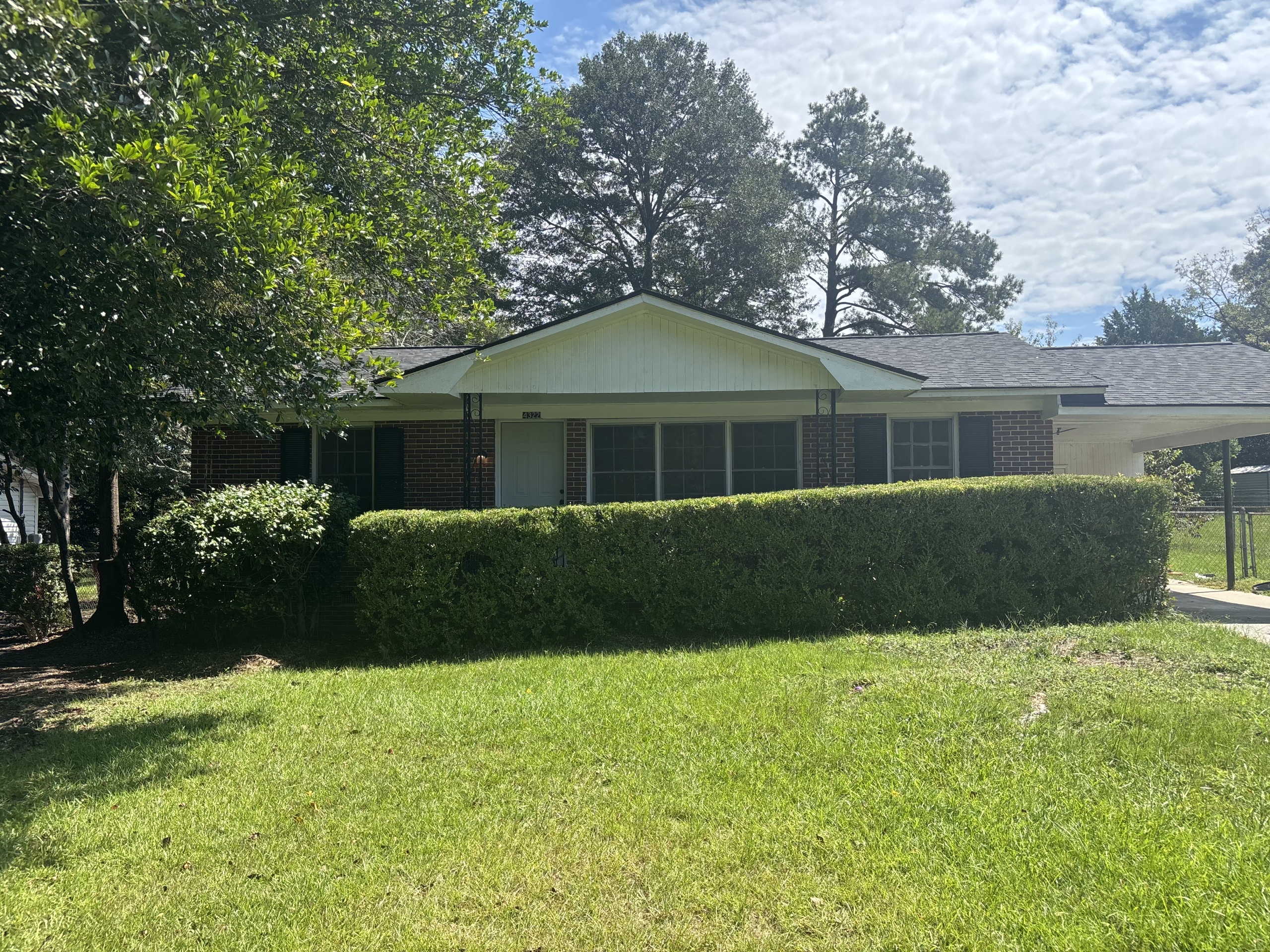 4322 Fairfax Drive