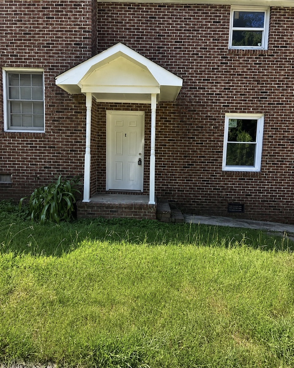 1118 Clinton Road